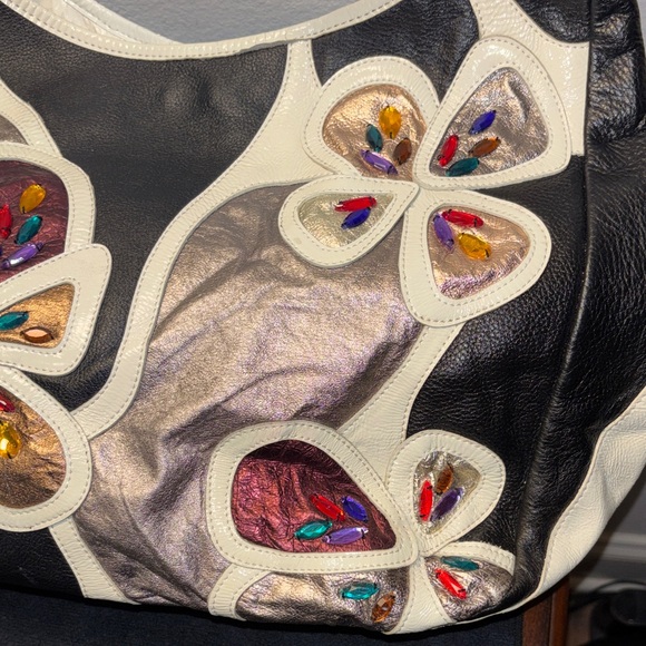 Sharif Black and White Floral Appliqué Shoulder Bag with Jewel Accents - Picture 4 of 12